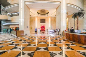 Wuhan Jin Jiang International Hotel - Image 2