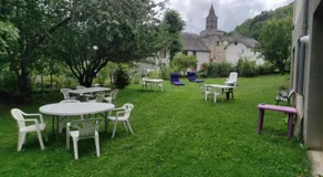 Lilas, Gîte Saint Antoine, Orcival, Entre Sancy et Volcans. - Image 3