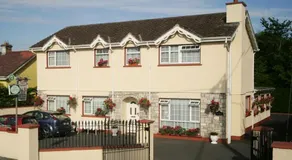 Sea Court - Image 4