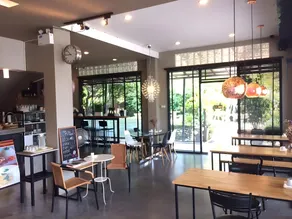 Srisomthai Hotel - Image 2