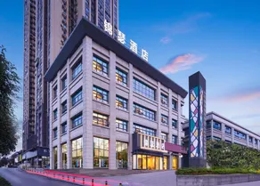 Huayang Jinse Smart Cinema Hotel (Neijiang High-speed Railway North Station Branch) - Image 3