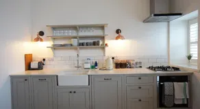 Beach House No1 With Amazing Sea Views And Direct Beach Access - Image 2