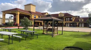 Raintree Inn and Suites - Image 3