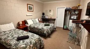 ALPINE COUNTRY MOTEL plus FREE COFFEE - Image 2