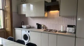 Luxury Victorian 5 bedroom apartment by Lady road apartments - Image 5