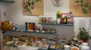 Hotel Garnì Delle Rose - Image 4