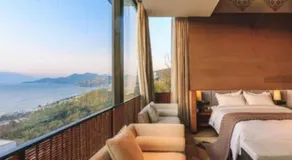 Erhai Lake Seclusion Life - Image 4