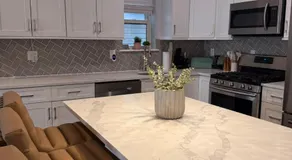 Modern 5BR Home with Backyard and Parking near NYC and Metlife Stadium - Image 5