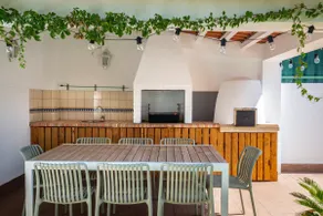 Villa in Azeitao w Pool and Garden - Image 5