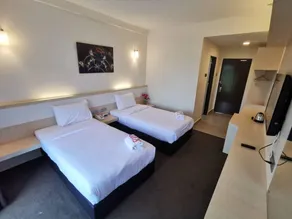 SERDANG LAKE VIEW RESORT - Image 3