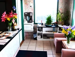 Discovery Inn - Eureka - Image 2