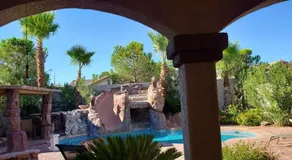 Little Paradise in Las Vegas with pool - Image 2