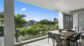 Fantastisk lägenhet vid floden i Noosaville - Unit 2 Wai Cocos 215 Gympie-terrass - Image 4