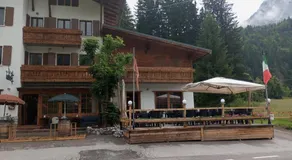 Hotel Griglieria Pizzeria Gnomo Goloso - Image 3