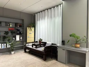 Four Seasons Boutique Hotel - Image 3