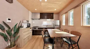 Crystal Besso Shirahama - Image 4