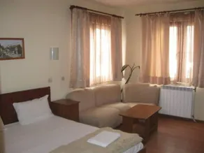 Medic Hotel - Image 2