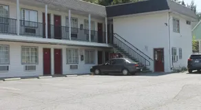 Stagecoach Motel - Image 3