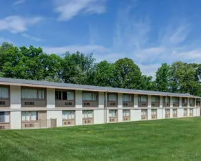 Rodeway Inn - Image 5