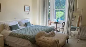 Oronsay Guest House - Image 2