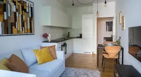 Cozy City Apartment - Image 2