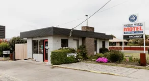 Anchor Wheel Motel - Image 3