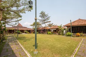 OYO 1347 Joglo Garut Cottage Syariah - Image 3