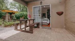 Cosy Cottages Guesthouse - Image 5