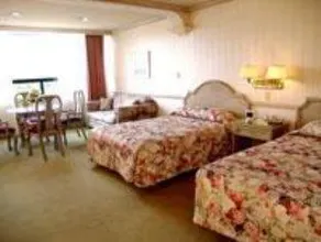 Hotel Santander Plaza - Image 1
