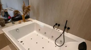 Old Town Suites Muradie - Image 3