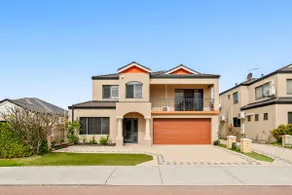 Entire home in Scarborough - Image 5
