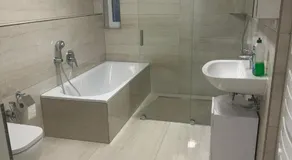 Quiet 2-Bedroom Apartment - Ideal for Families & Work Stays - Image 2