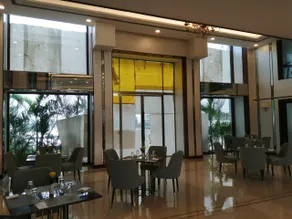 Central Park, The Rooms 1 & 2 BHK Poolview Suites - Image 2