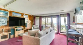 Ski InandSki Out Wintergreen Resort Condo and Hot Tub - Image 3