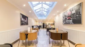 Royal London Hotel By Saba - Image 3