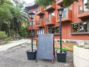 Hotel Oasis Garden - Image 3