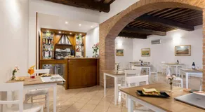 Hotel La Pace - Image 4