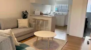 Quiet & Private with city access and free wifi - Image 2