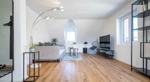 Sali Suite - Modern Attic Stay - Image 3