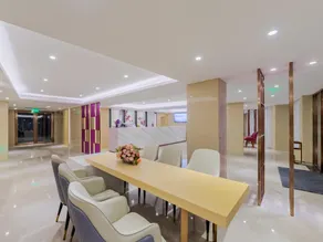 Lavande Hotel Shenzhen Bay Houhai Avenue - Image 4