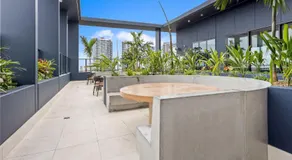 Luxury 2-Bedroom Apartment - Tryp Hotel - Image 5