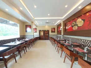 Hotel Comorin Grand - Image 2