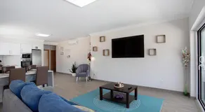 Villa 'Rosa Com Piscina E Jacuzzi' con vista sulle montagne, Wi-Fi e aria condizionata - Image 2