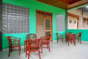 RedDoorz near Lokawisata Baturaden - Image 5