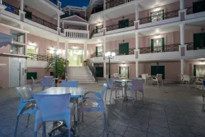 Alamis Hotel & Apartments - Image 5
