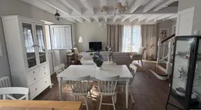 La Casa de Nueva - Image 3