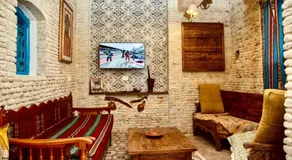 L'Oasis - Free Welcome Breakfast - Image 2
