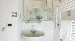 S. Martin Hotel - Image 2