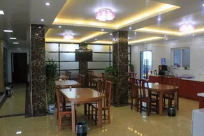 Yiranju Holiday Hotel - Image 5