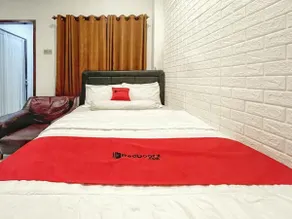 RedDoorz Syariah near Siloam Hospital Mataram - Image 2